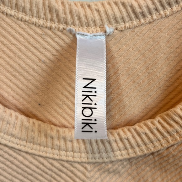 Gently used Nikibiki tank - Picture 2 of 3